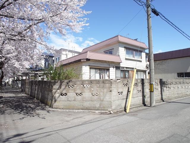青森市桜川7丁目656番