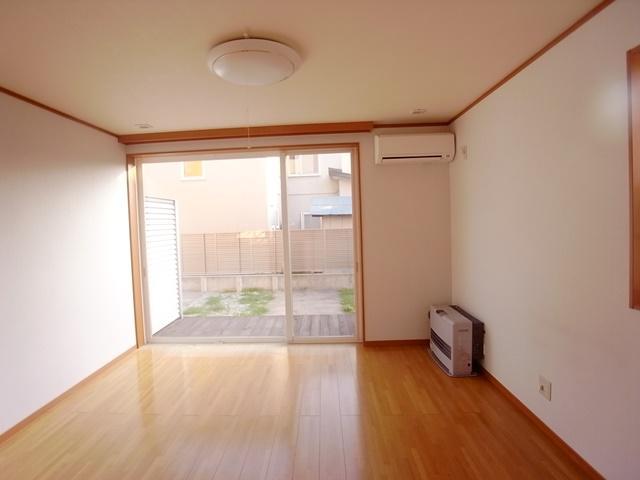 メゾンOYⅡA号 内観