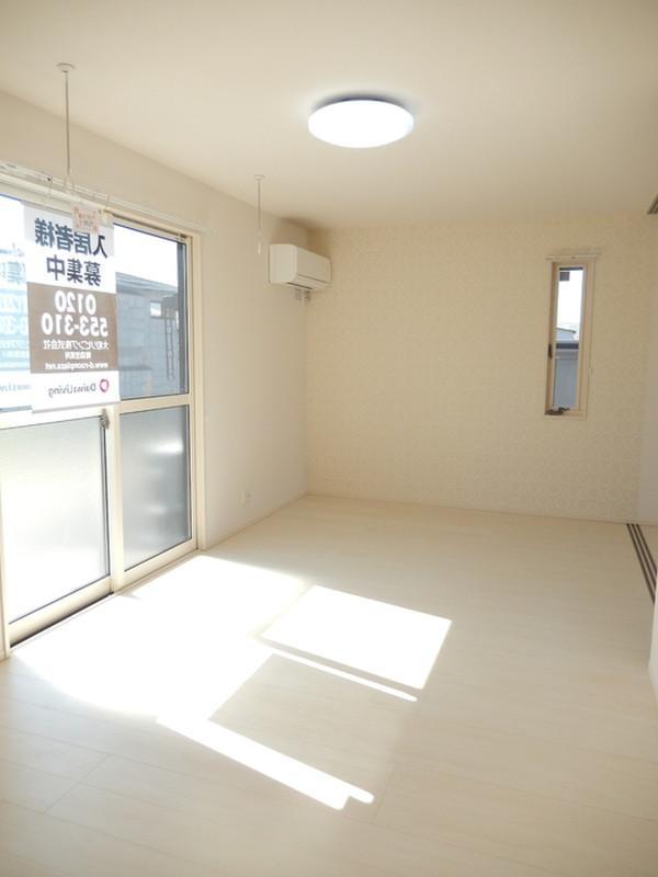 ポルトボヌール南富田101号 内観