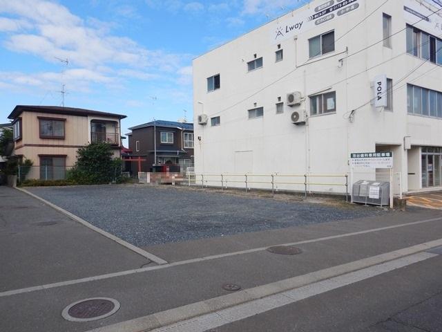 八戸市柏崎5丁目33番3柏崎5丁目68坪更地☆　ラピアまで徒歩6分と近隣商業施設充実！交通の便も良好です！ ゆとりの間口10.3ｍ！車の出し入れに困りません♪