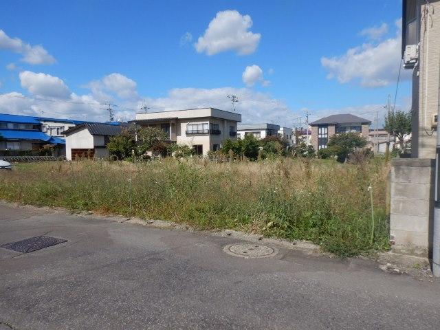 弘前市大字豊原2丁目4番14　D