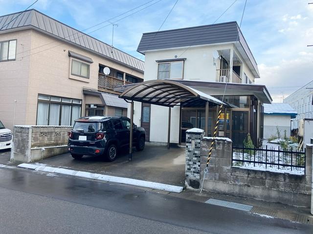 青森市金沢4丁目80番地19家族構成に合わせて部屋の役割を柔軟に変えられる間取り！ふすまで生活感を隠し、開ければ広々団らん空間に。