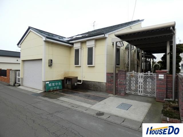 弘前市大字城東中央3丁目12番地9、他1筆