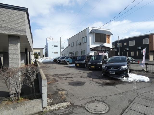 弘前市大字東長町8番1、6番1弘前公園徒歩５分の立地！約106坪の宅地が出ました！ 建築条件なし。居住用、事業用にご活用可能です。