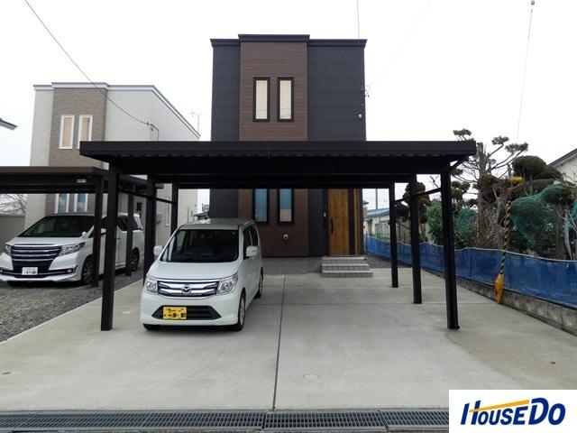 弘前市大字清原1丁目11番地16築3年の中古住宅！室内状態良好！ 各居室にエアコン設置済、カーポート、コンクリートタタキ施工済です。