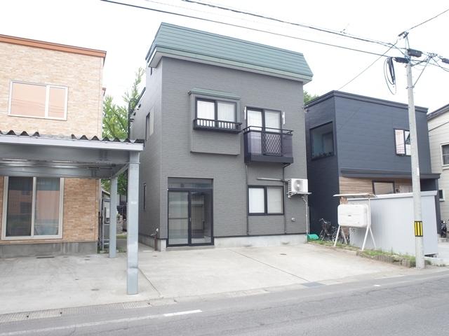 青森市大字大野字若宮140番地11カブセンター大野店まで徒歩5分！大野小学校まで徒歩8分！中央大橋通りに出やすい利便良好な4DK住宅！！ 前面道路に流雪溝あり