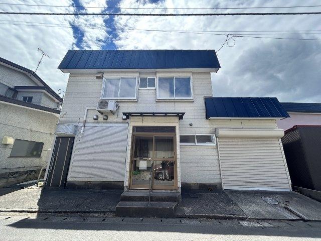 青森市岡造道２丁目6-9気になる水回りはすべて新品に交換、充実のリフォーム内容できれいに生まれ変わります。