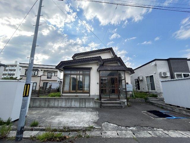 青森市富田3丁目250-18気になる水回りはすべて新品に交換、充実のリフォーム内容できれいに生まれ変わります。