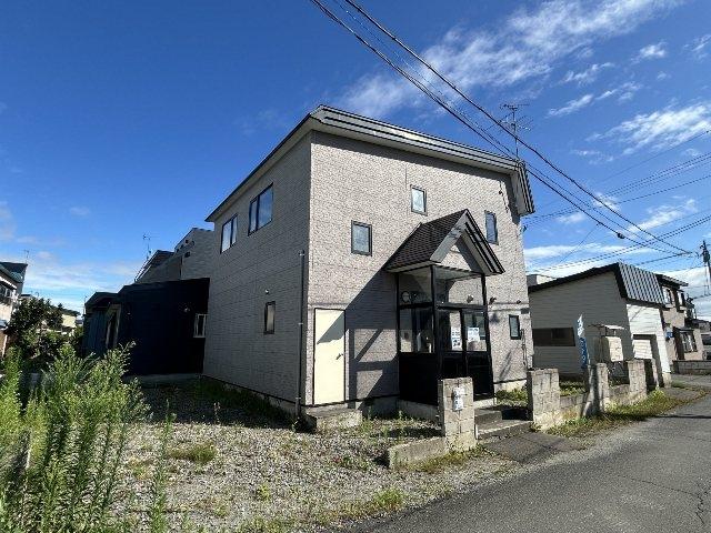 青森市西滝3丁目10-27気になる水回りはすべて新品に交換、充実のリフォーム内容できれいに生まれ変わります。
