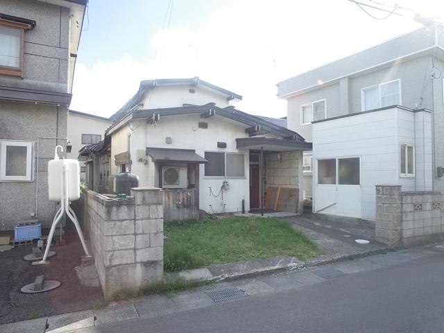青森市大字三内字沢部433番16、433番20ユニバース三内店まで820m！お好きなハウスメーカーさんで建築できる建築条件なしの６２坪土地！ 解体更地渡し