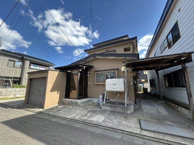 青森市金沢2丁目8-21気になる水回りはすべて新品に交換、充実のリフォーム内容できれいに生まれ変わります。